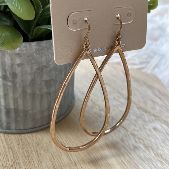 No. 3 Open Teardrop Earrings 💗 Gold - Picture 6 of 10